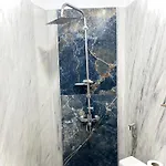 Square Ξενοδοχείο Τίρανα