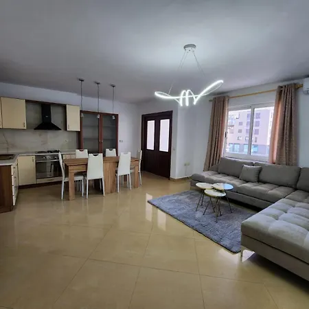 Square Szálloda Tirana