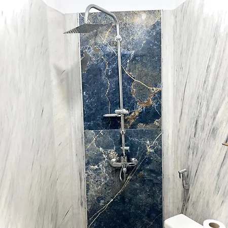 Square Szálloda Tirana