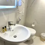 Hotel Square 3*