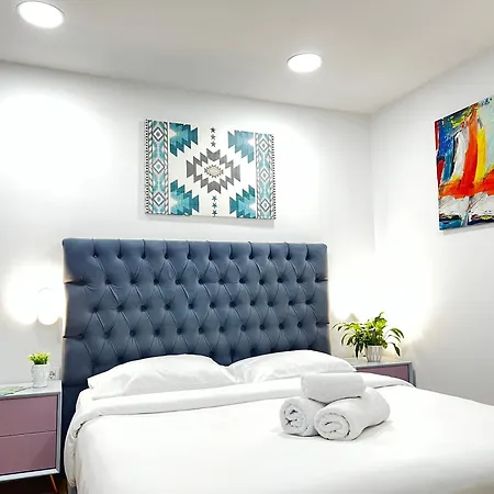 Square 3* Tirana