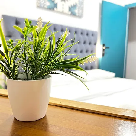 Square Hotel 3*