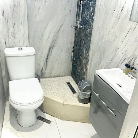 Hotel Square 3*