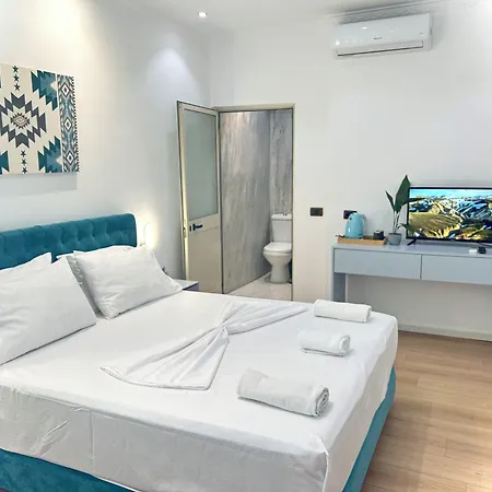 Hotel Square 3*
