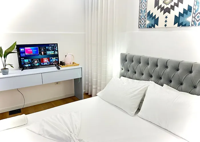 Hotel Square 3*